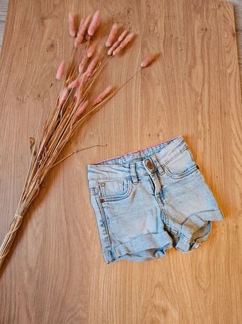 Short en jeans clair 4 ans