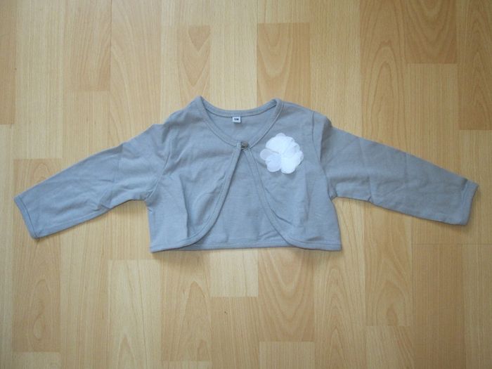 gilet type bolero bebe fille 6 mois