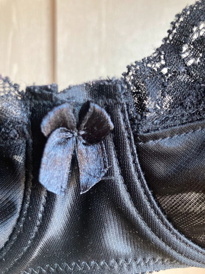 Superbe soutien gorge noir dentelle 90C - photo numéro 3