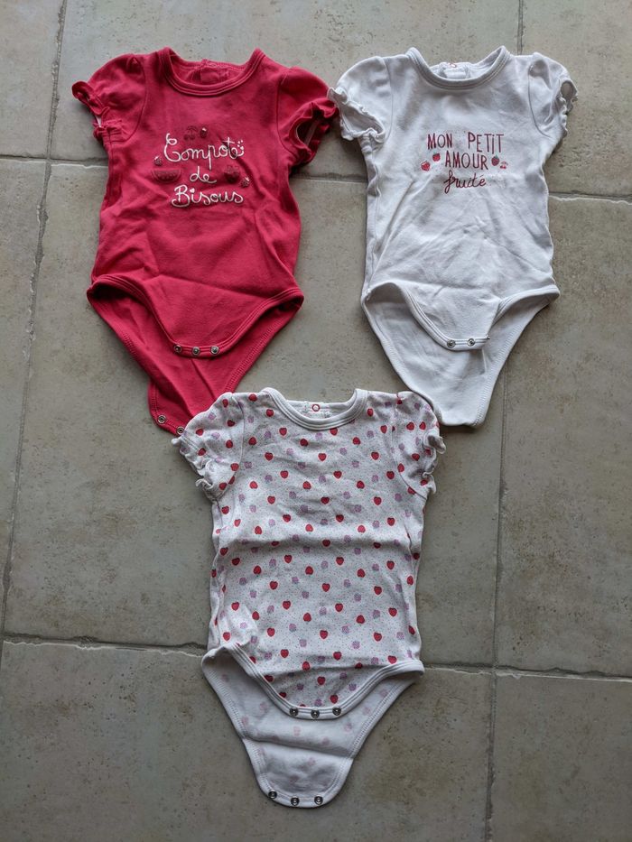 Lot vêtements 18 mois - photo numéro 9