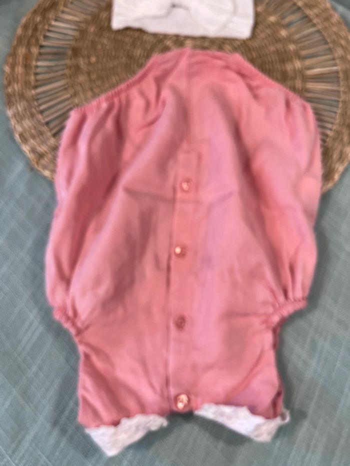 Barboteuse et bandeau taille 3 mois - photo numéro 3