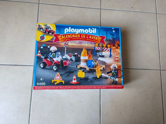 Calendrier de l'avent pompiers - 9486 - Playmobil.
