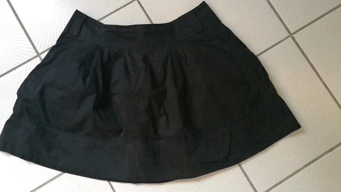 Jupe noire Camaïeu taille 42 parfait état - photo numéro 2