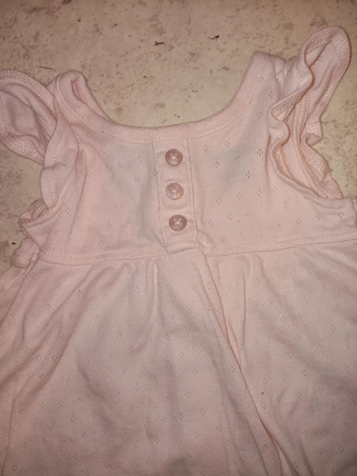 Robe très légère 1 mois kiabi pas de vinted go - photo numéro 2