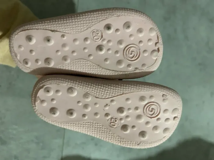 Chaussons montant - photo numéro 2
