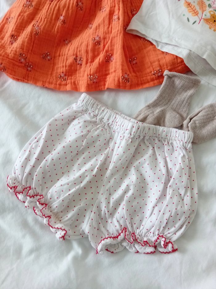 Lot vêtements fille été 6 mois - photo numéro 2