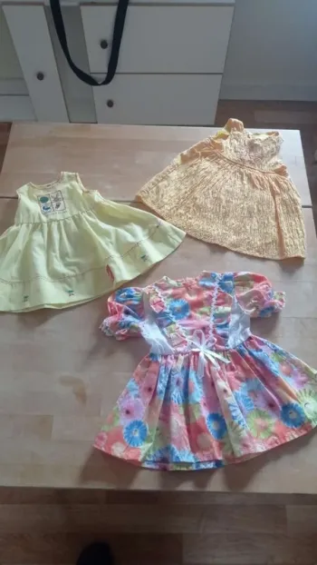 Lot de 3 robes colorée