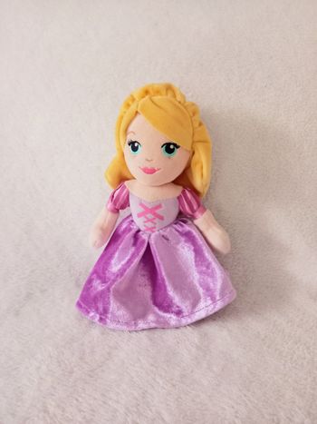 Poupée Raiponce disney 