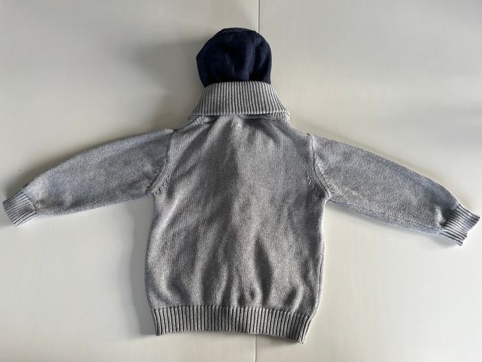 Gilet gris à boutonner et capuche 4 ans - photo numéro 3