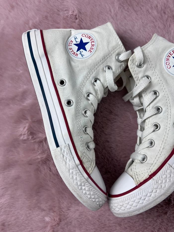 Converse Chuck Taylor Blanche Montantes – Pointure 33,5 - photo numéro 9
