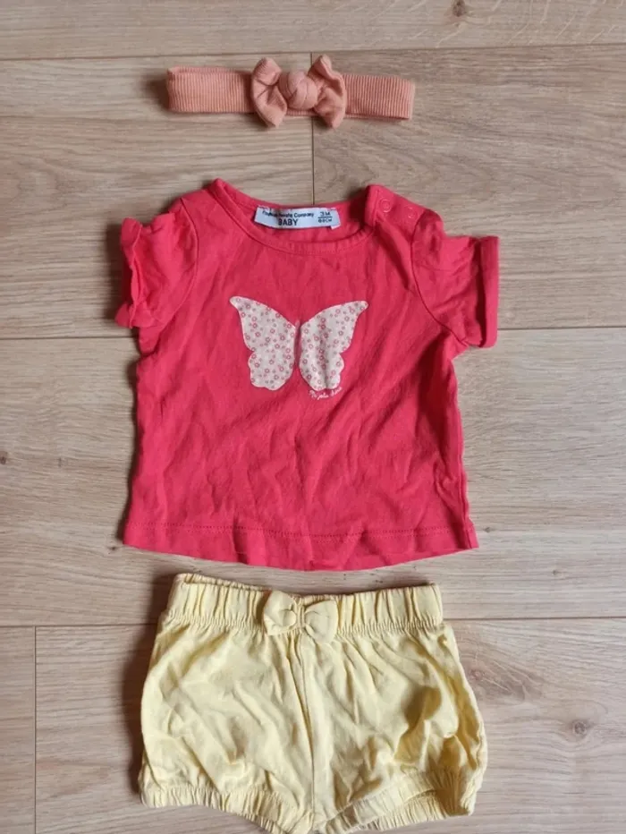 Ensemble short tee-shirt bandeau