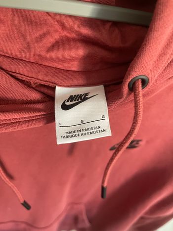 Sweat Nike rose à capuche – taille L – très bon état