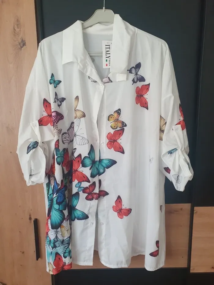 Blouse papillons