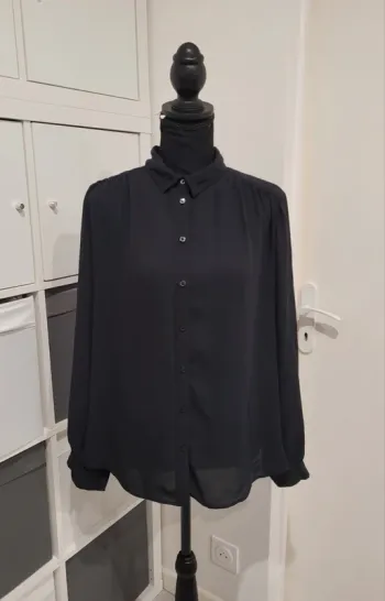 Chemise H&M, taille M.