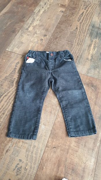 Pantalon kimbaloo 18 mois en très bon état