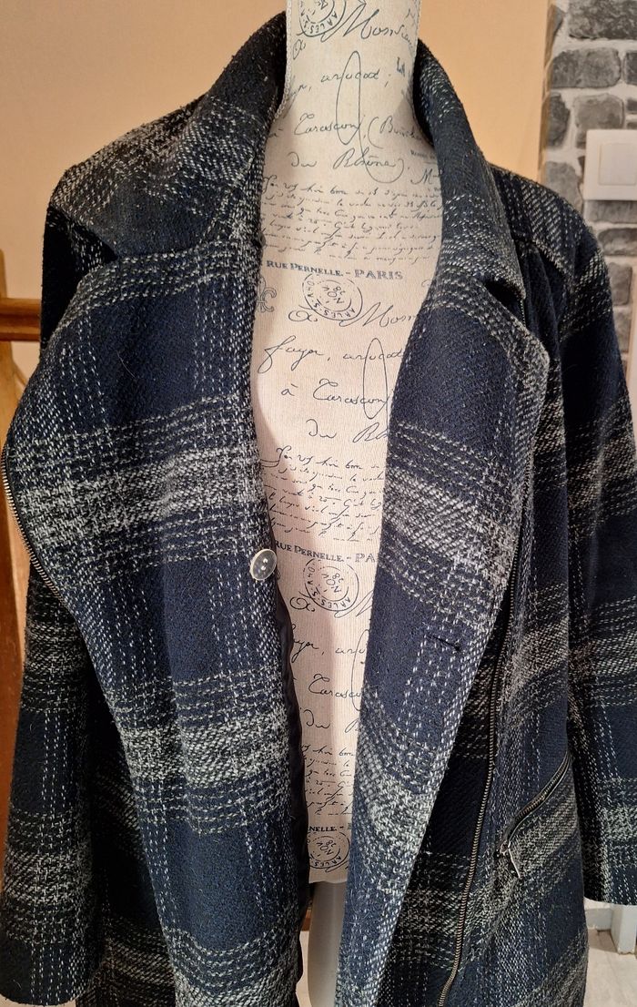 Manteau zippé bleu marine et gris à carreaux grande taille - photo numéro 7