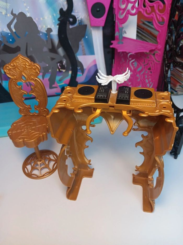 Poupée Monster High spectra D.J et sa boîte de nuit (testé le son fonctionne) - photo numéro 12