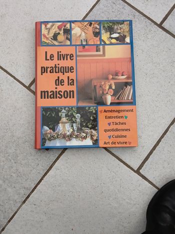 Le livre pratique de la maison