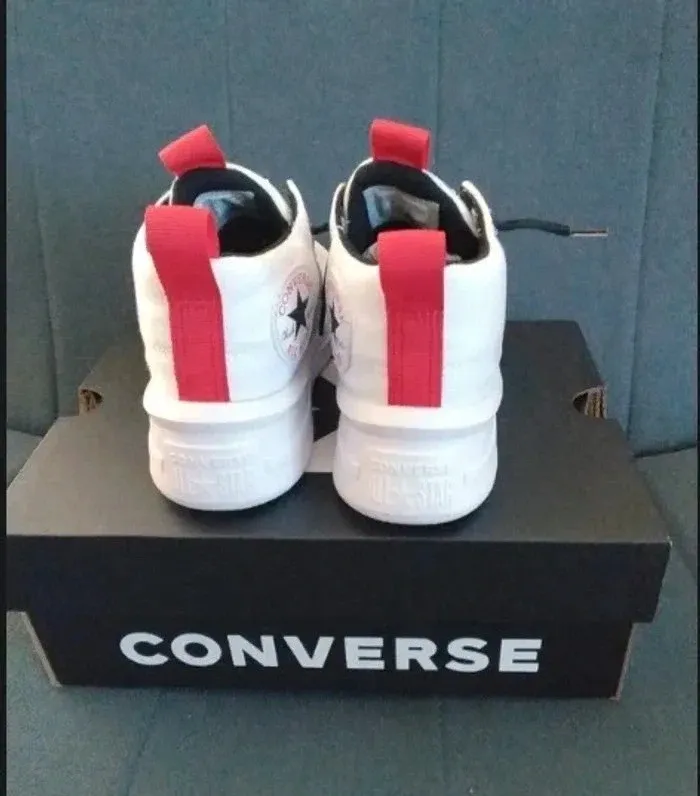Baskets Converse - photo numéro 4