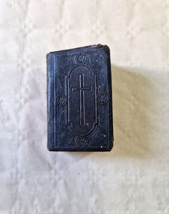 Ancien missel , livre biblique , paroissien romain , 1884