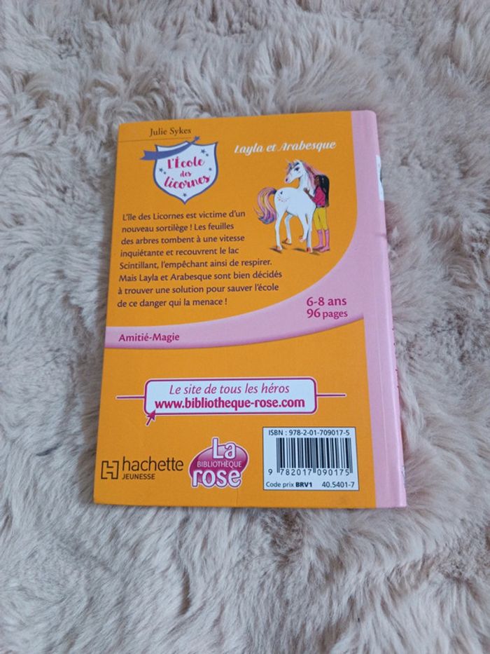 Livre l école des licornes Layla et Arabesque tbe - photo numéro 2