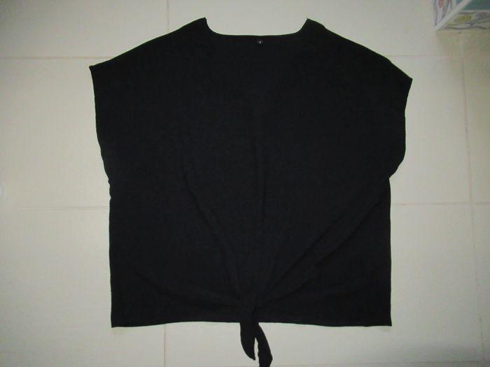 Tee-shirt noué devant femme 42 / XL - photo numéro 1
