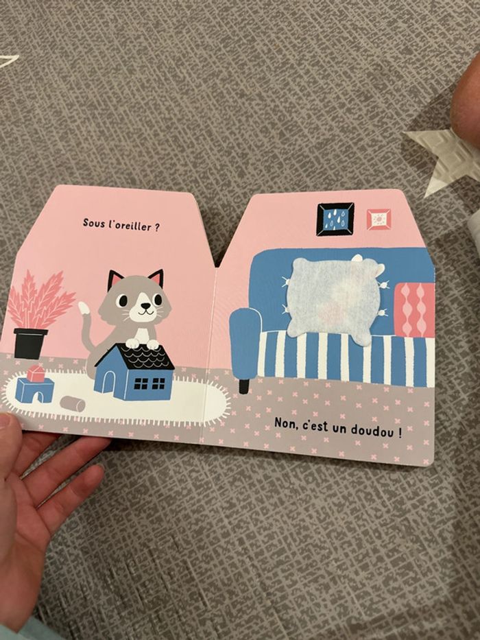 Livre bébé Cache cache petit chat - photo numéro 3