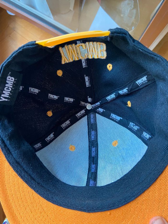 Casquette noir/orange ymcmb officiel neuf - photo numéro 4