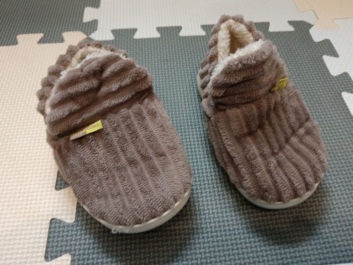 Chaussons enfant T 24-25