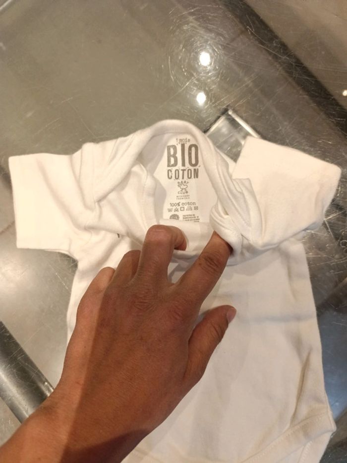 Body neuf manche courte - photo numéro 2