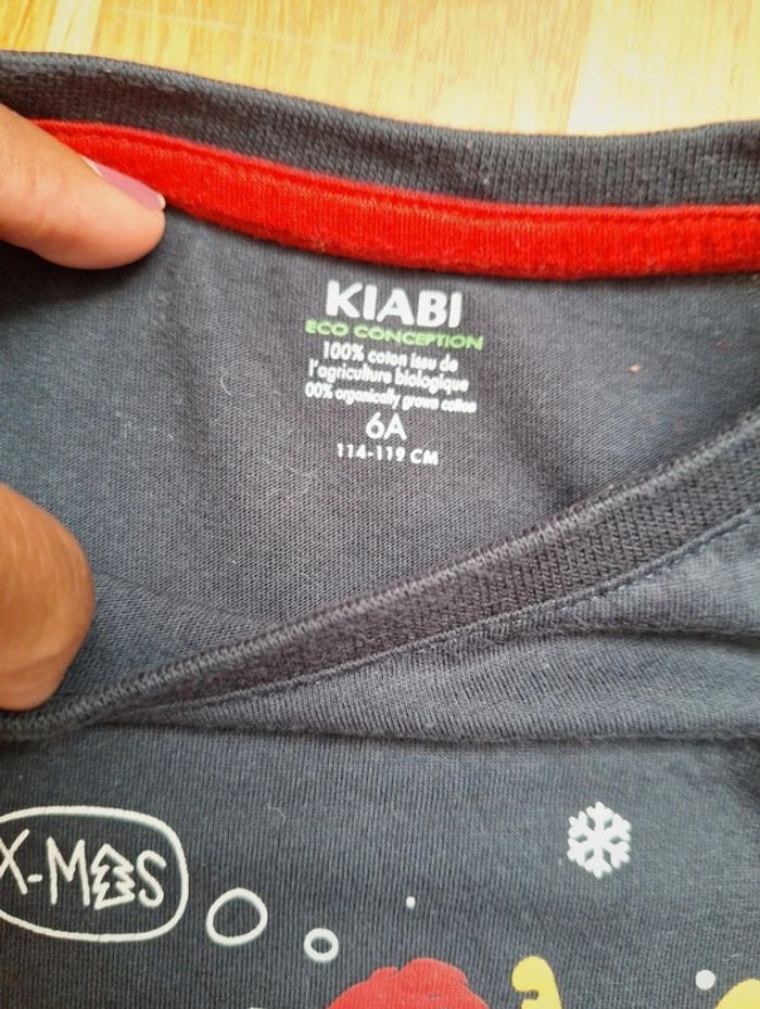 Haut manches longues Père Noël 6ans - photo numéro 2