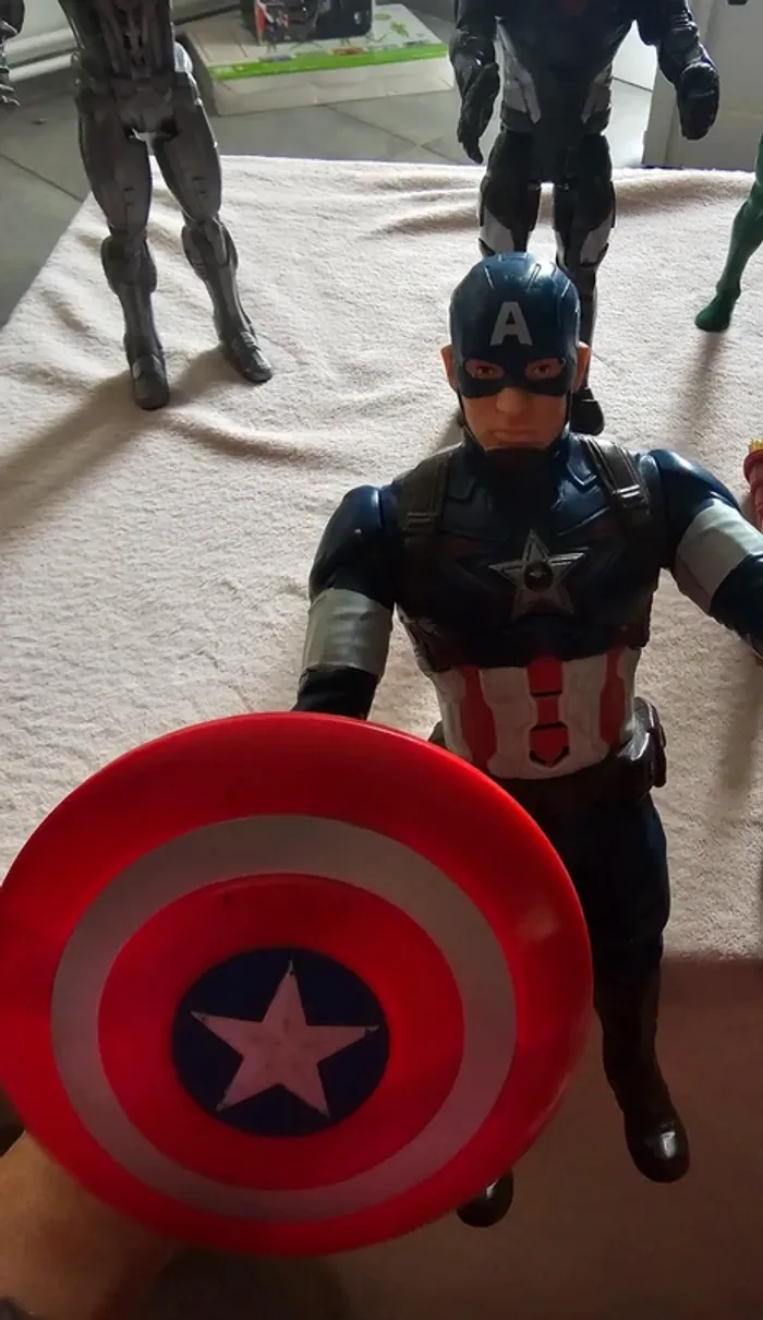 Personnage / figurine Jouet garçon avebgerd marvel - photo numéro 9