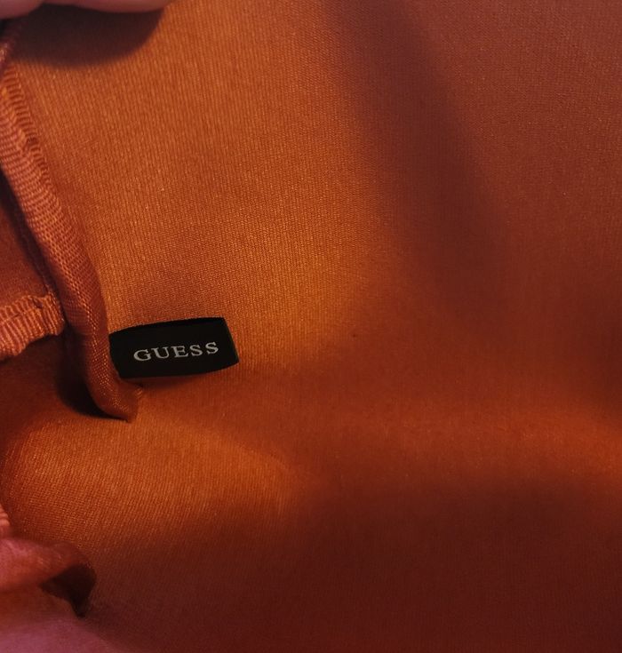 Trousse de toilette homme neuf
Guess - photo numéro 8