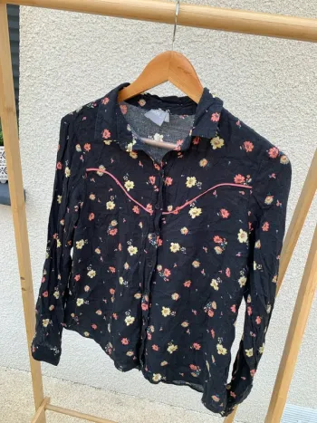 Chemisier fleuri à manches longues Asos
