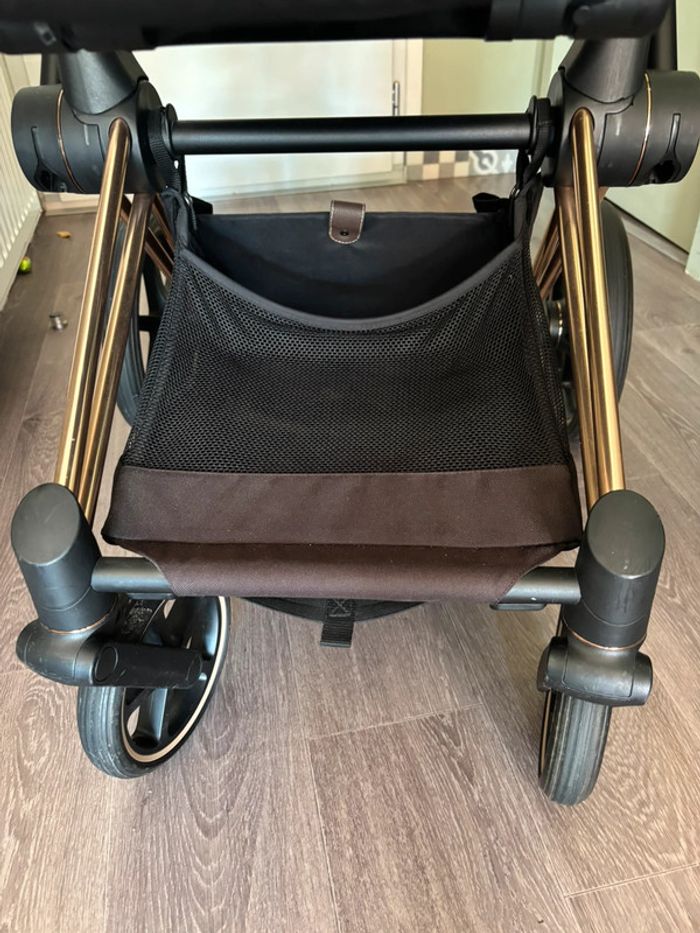 Châssis Poussette priam et siège Cybex - photo numéro 11