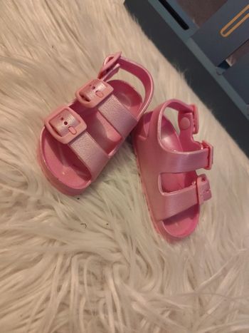 Sandales en caoutchouc