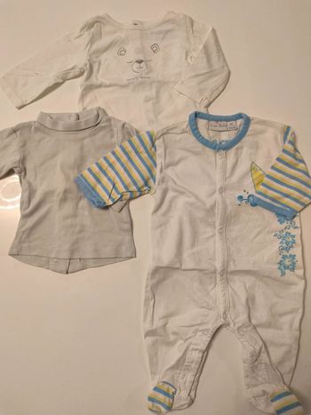 Vêtements 1 mois