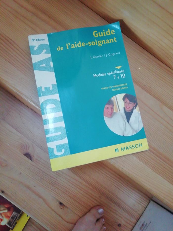Livre aide soignant