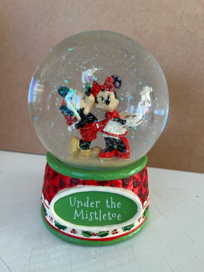 Boule à neige Mickey et Minnie - photo numéro 5