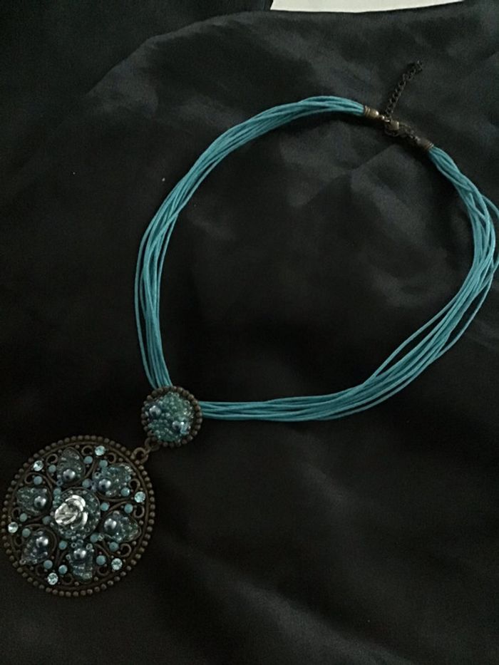 Beau collier vintage