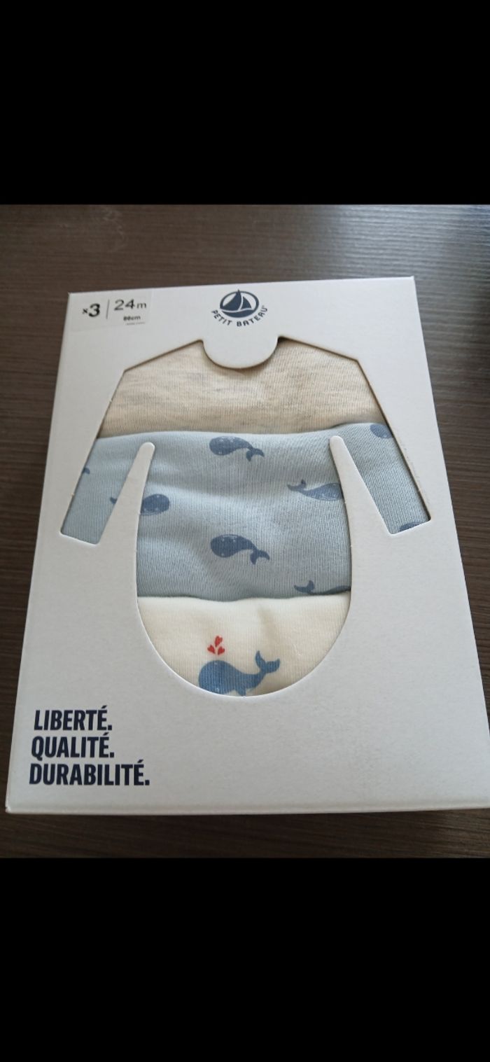 lot de 3 bodies garçon baleine manches longues 24 mois