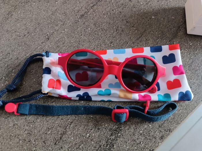 Lunettes de soleil garçon - photo numéro 2