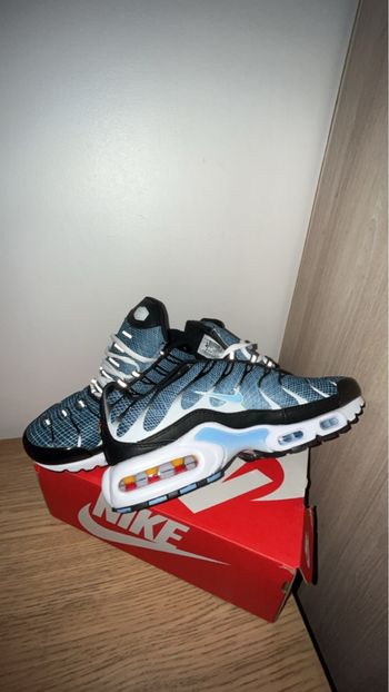 Tn Nike Obsidian neuf 