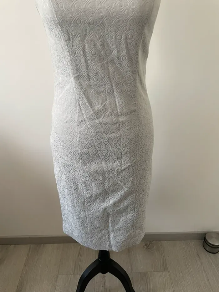 Robe fourreau grise BPC motif jacquard - Taille 38 - photo numéro 3