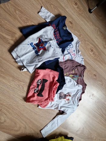 Lot tee-shirt 3-4 ans