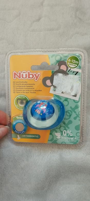 Tétine bleu Nuby 6/12 mois neuf 