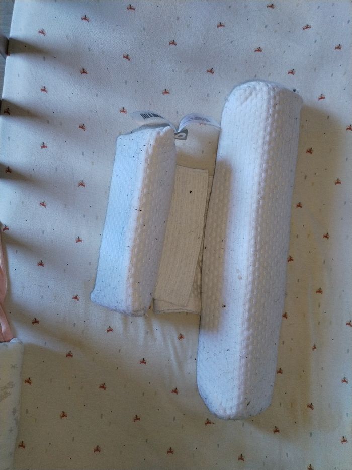 Cale-bébé positionneur latéral 2 parties