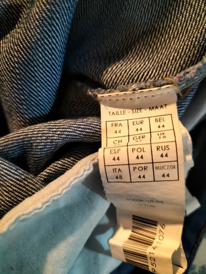 Jean's neuf taille 44 - photo numéro 5