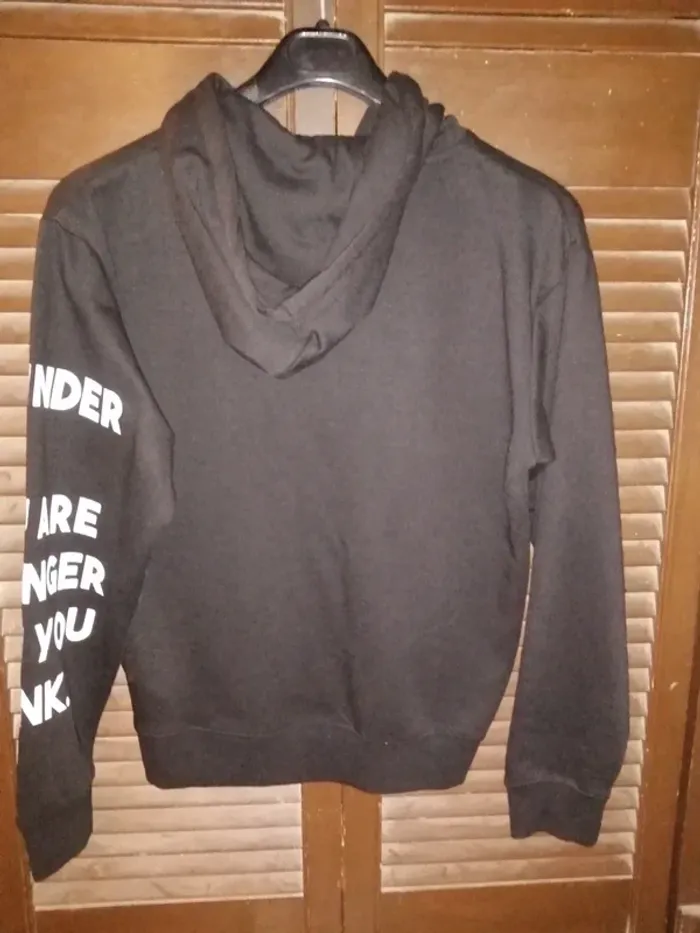 Veste noire - photo numéro 2