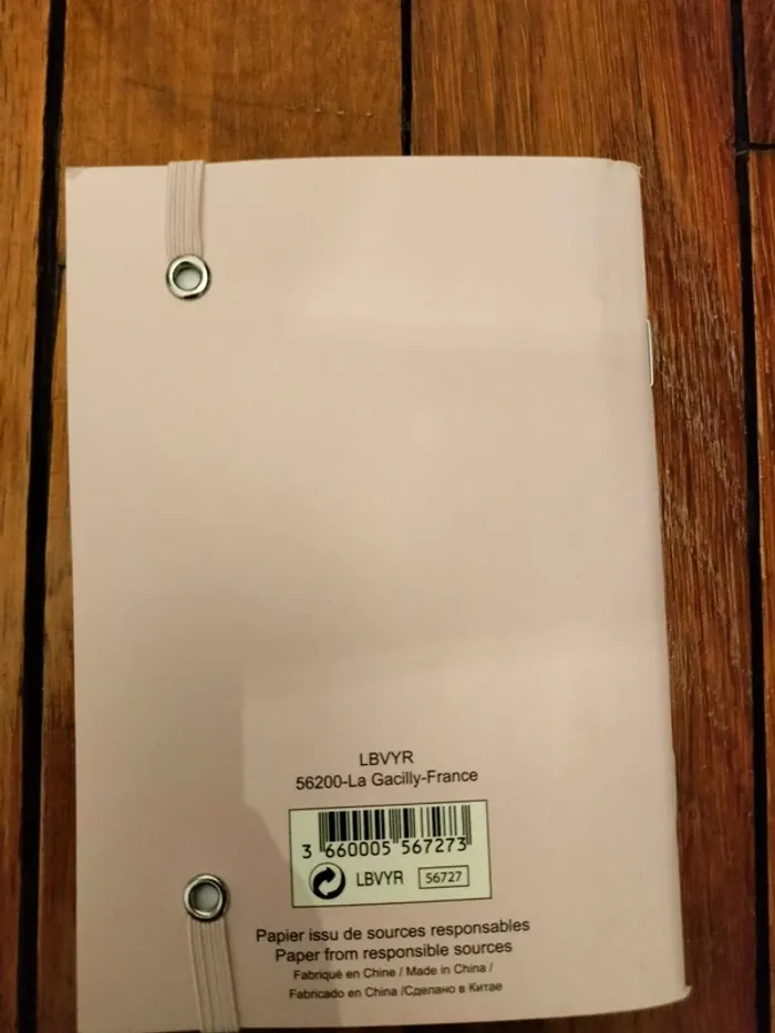 Petit cahier pages blanches - photo numéro 2